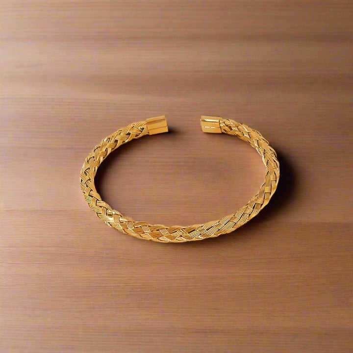 Charm Bangle